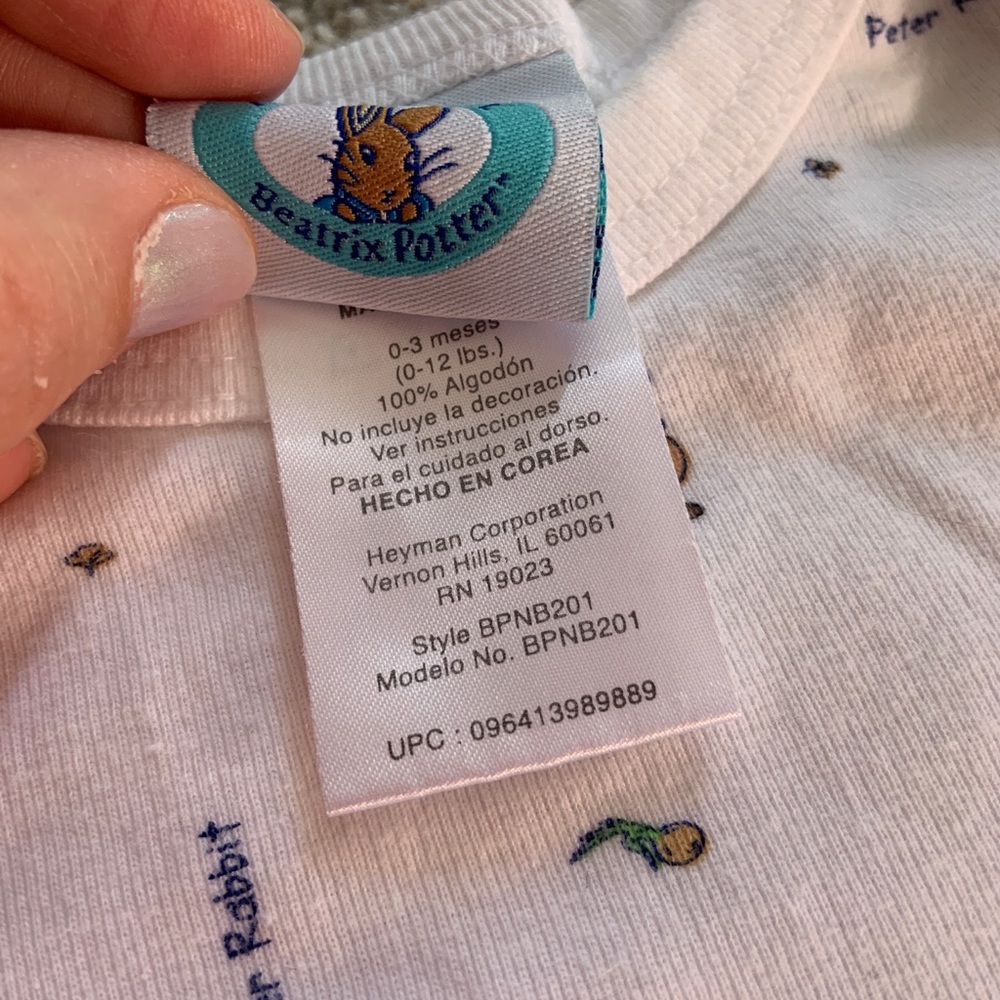 Peter Rabbit onesie - Picture 2 of 4